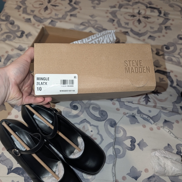 Steve Madden Black Mary Jane Heels - Picture 7 of 7
